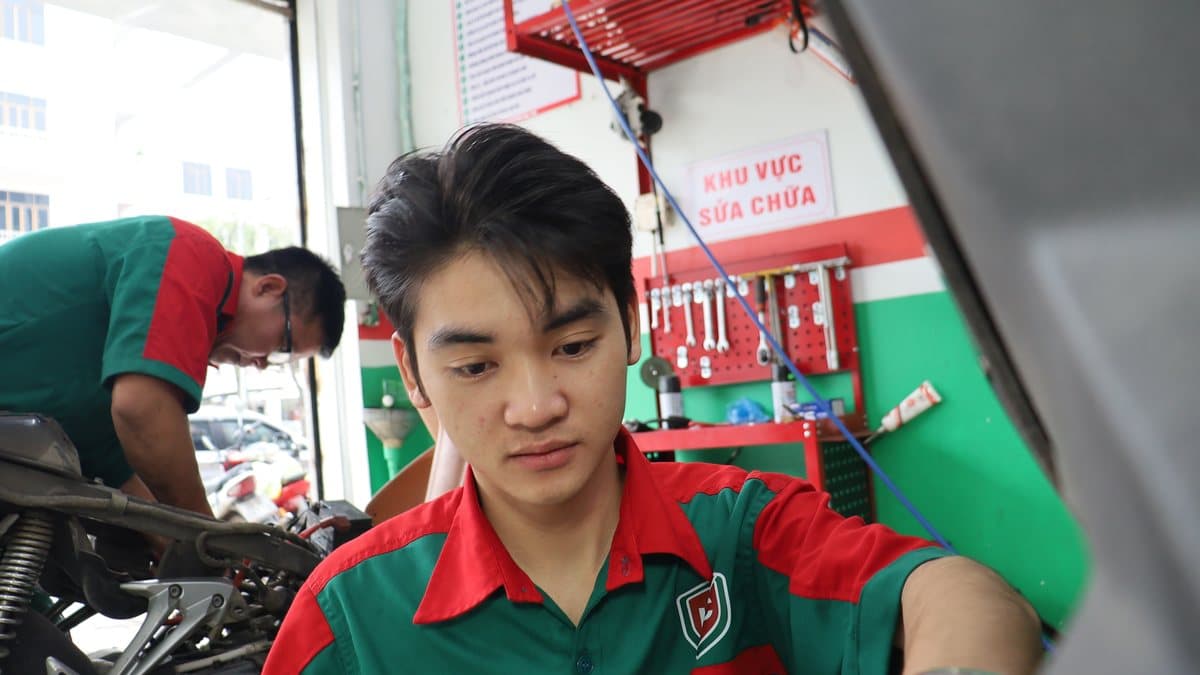 Tuột nồi xe máy: nguyên nhân và cách khắc phục